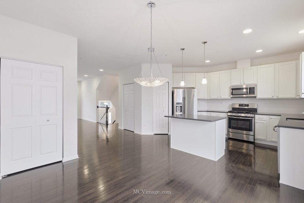 Naperville, IL 60564