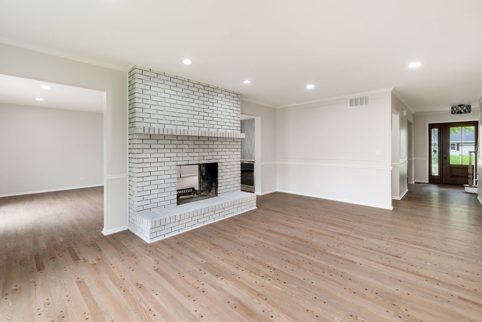 210 Westmoreland Lane, Naperville, IL 60540