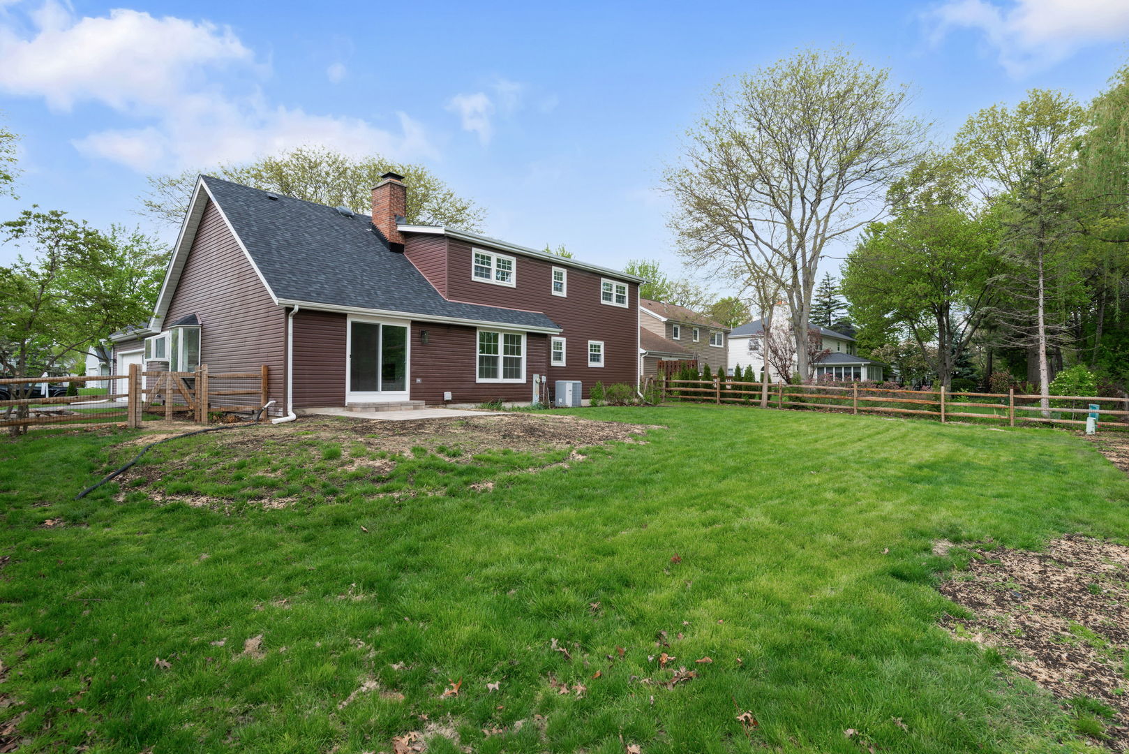 210 Westmoreland Lane, Naperville, IL 60540