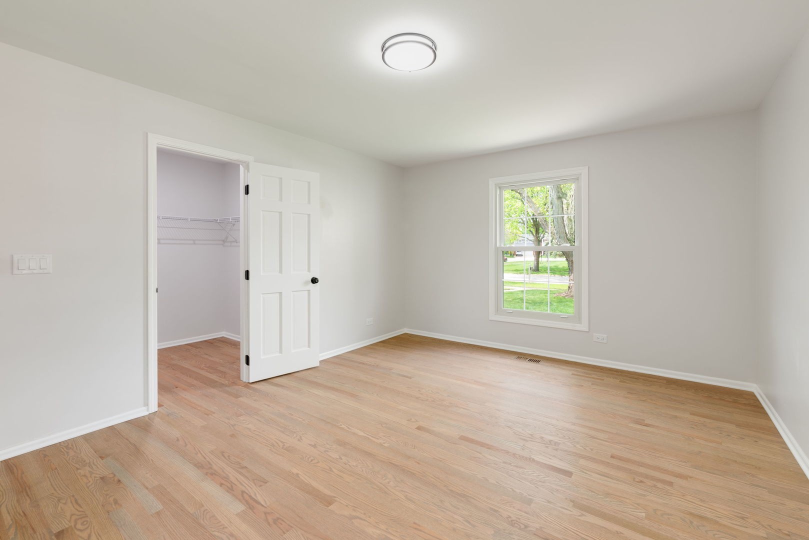210 Westmoreland Lane, Naperville, IL 60540