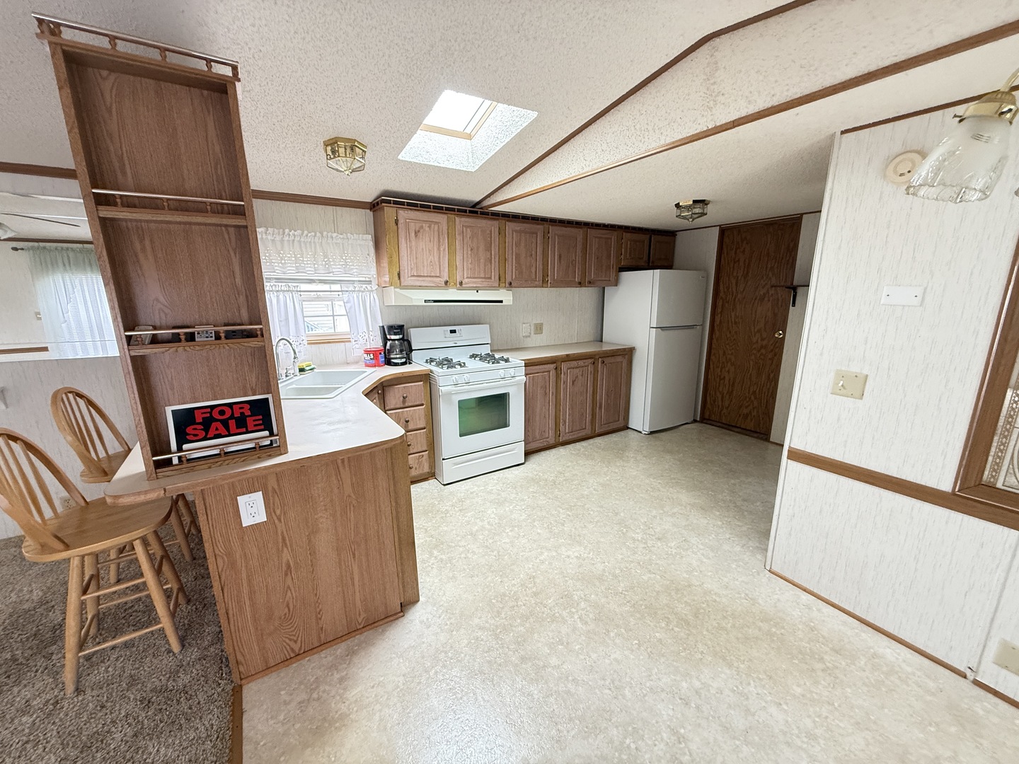 69 MEADOWLARK Lane, Beecher, IL 60401