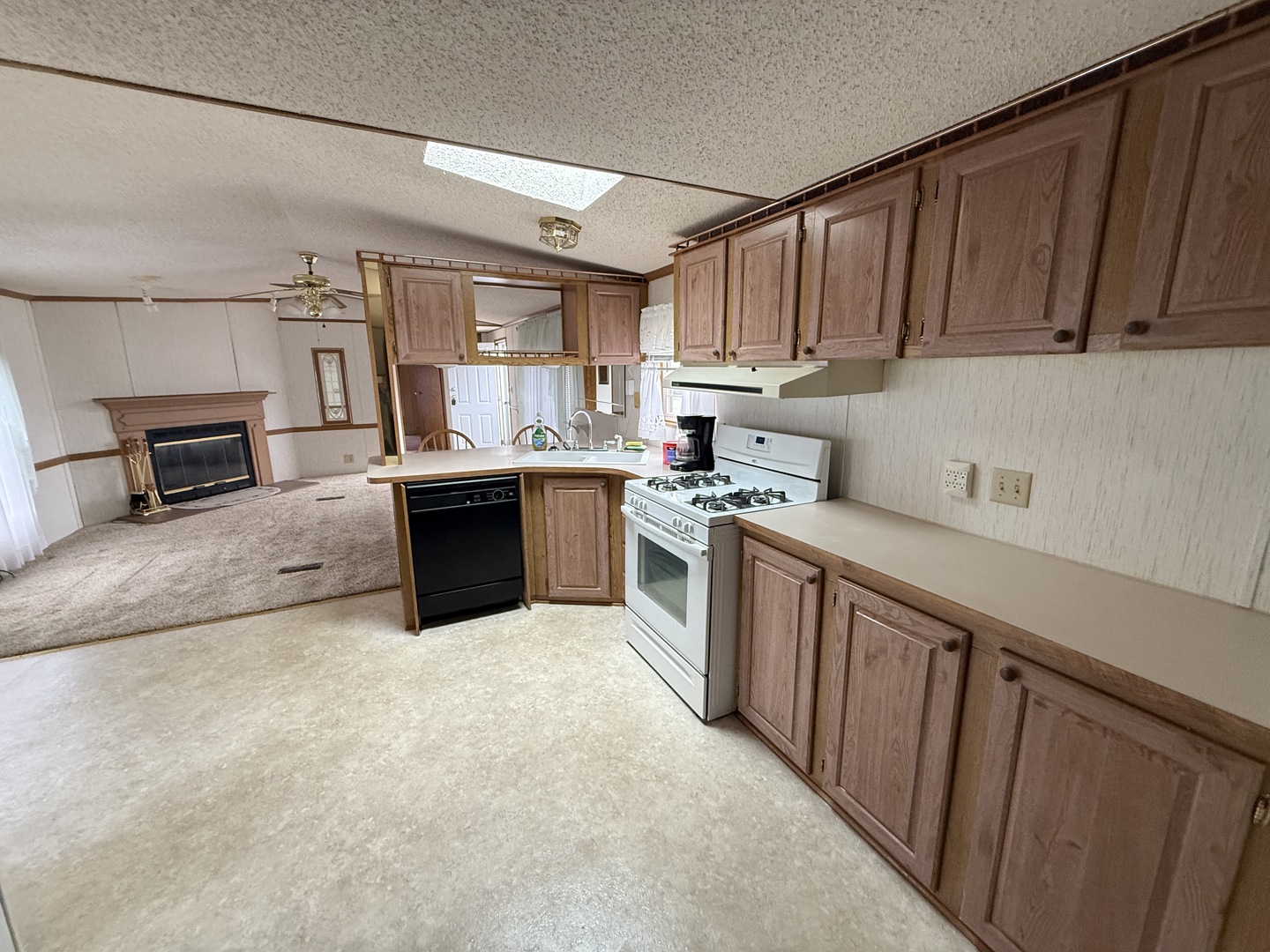 69 MEADOWLARK Lane, Beecher, IL 60401