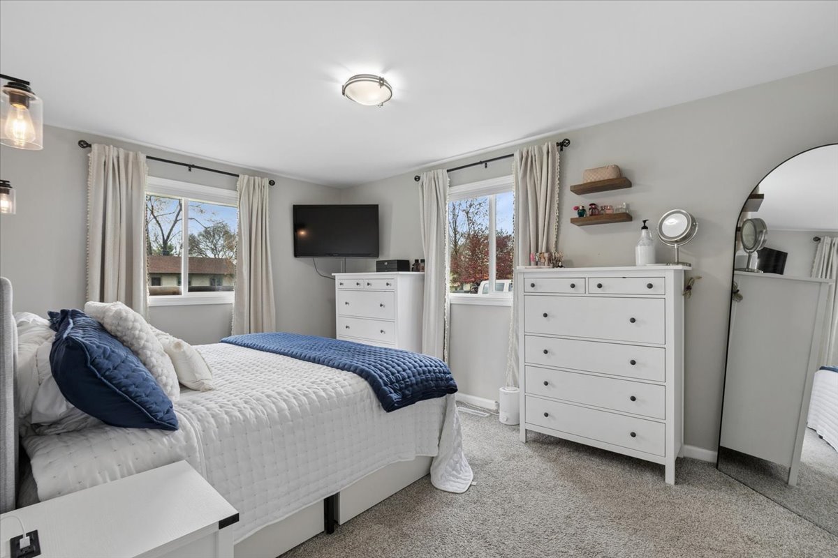 Lake Villa, IL 60046