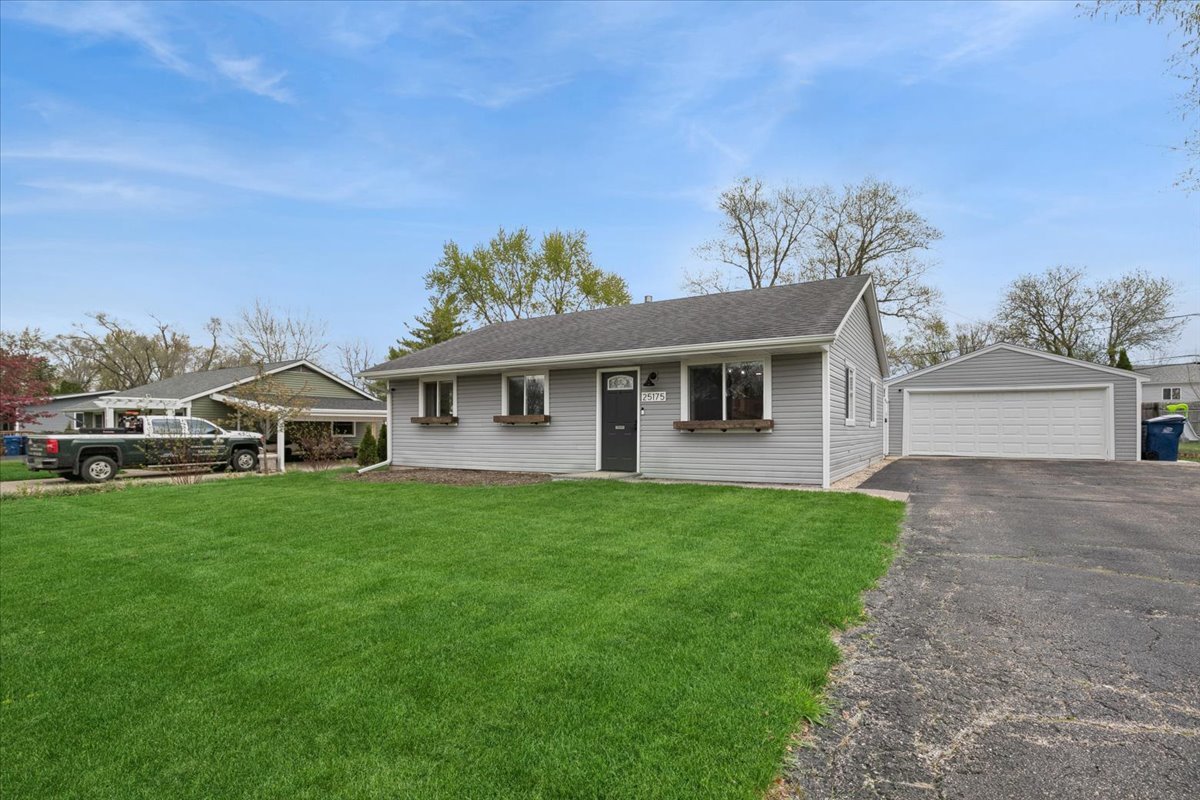 Lake Villa, IL 60046