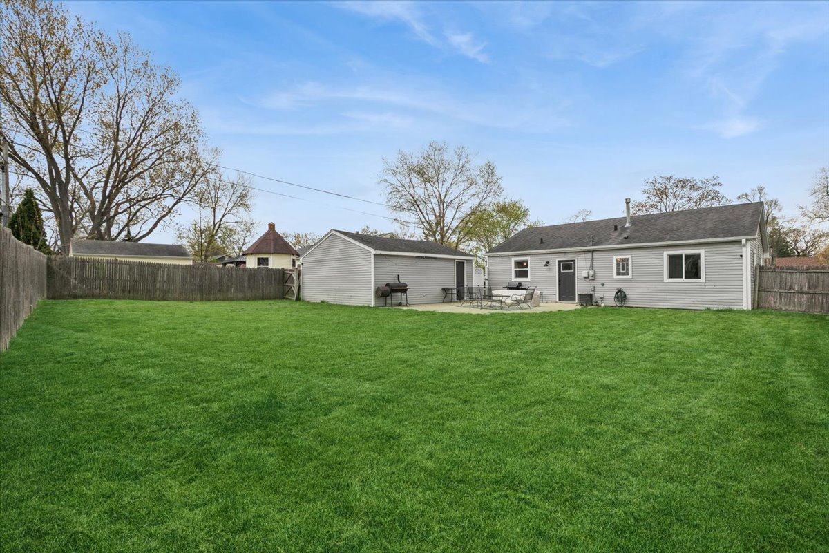 Lake Villa, IL 60046