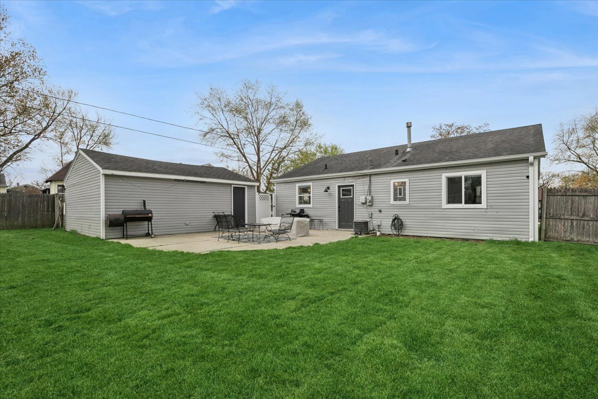 Lake Villa, IL 60046