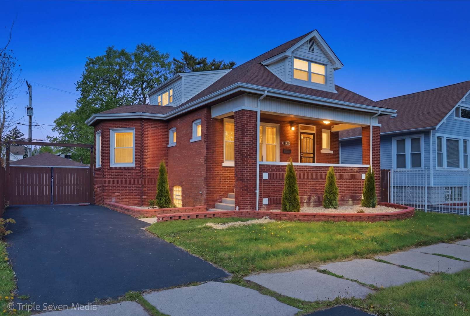 11326 S Parnell Avenue, Chicago, IL 60628