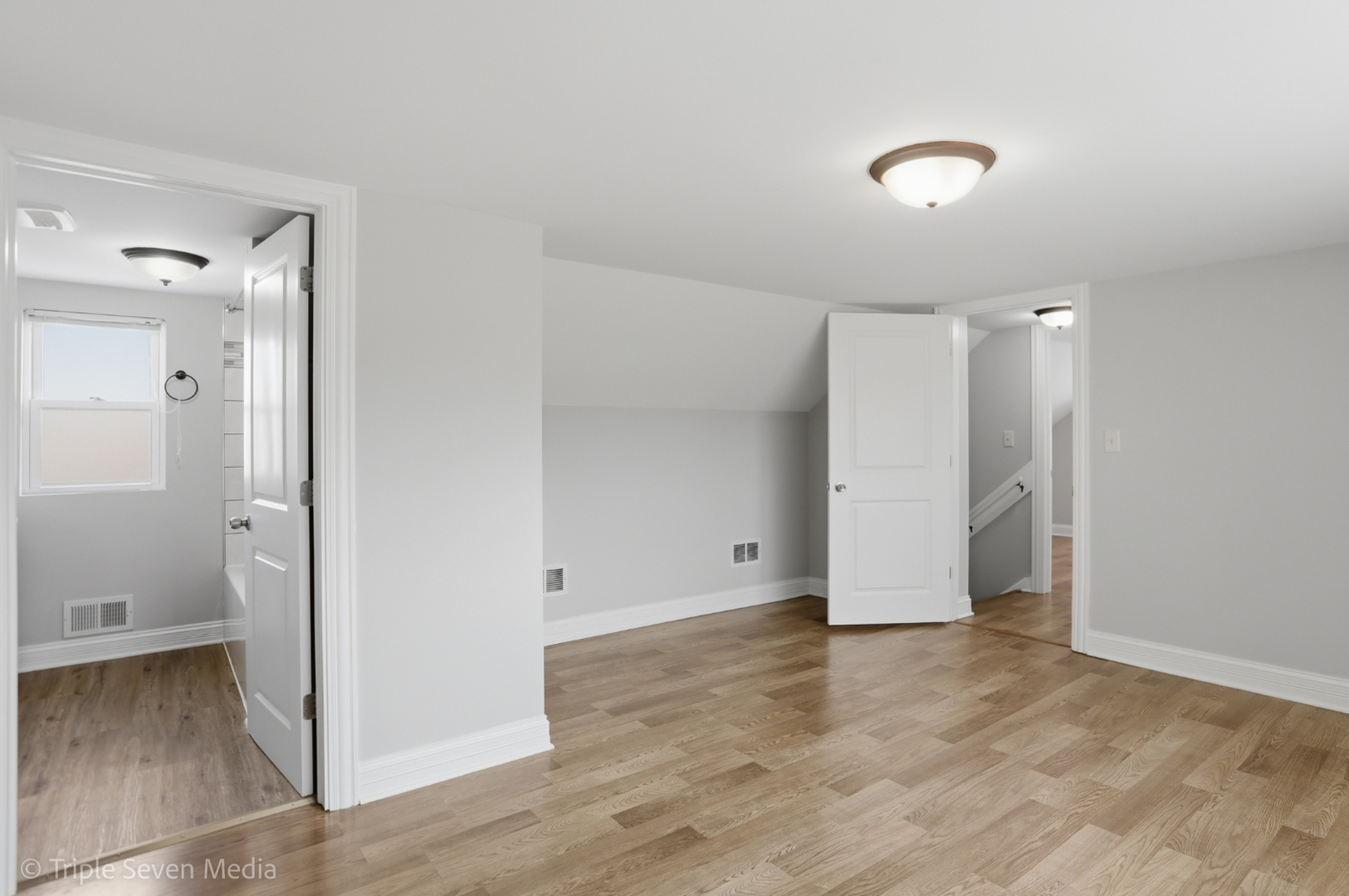 11326 S Parnell Avenue, Chicago, IL 60628