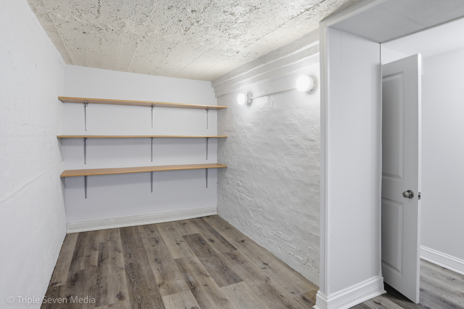 11326 S Parnell Avenue, Chicago, IL 60628