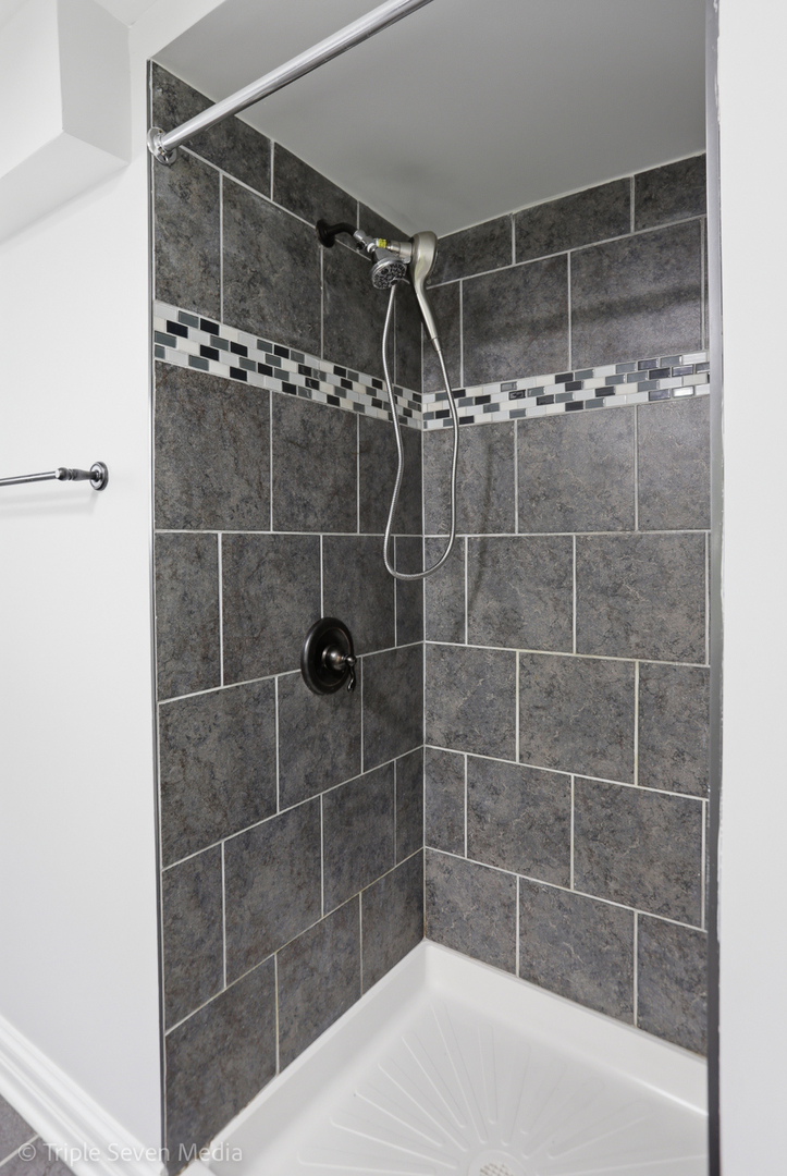 11326 S Parnell Avenue, Chicago, IL 60628