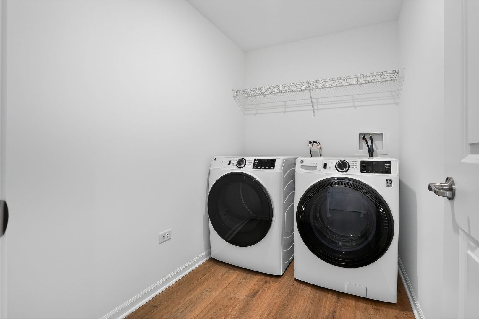 422 Red Oak Circle, Volo, IL 60020