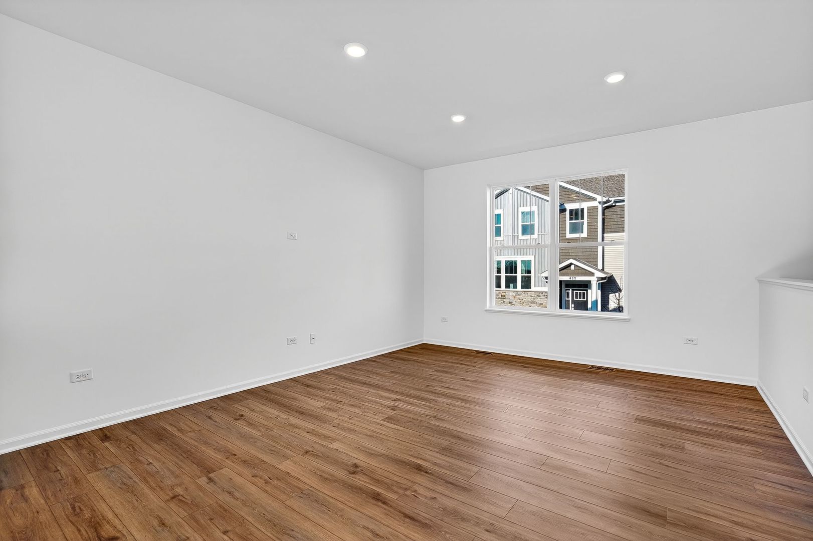 422 Red Oak Circle, Volo, IL 60020