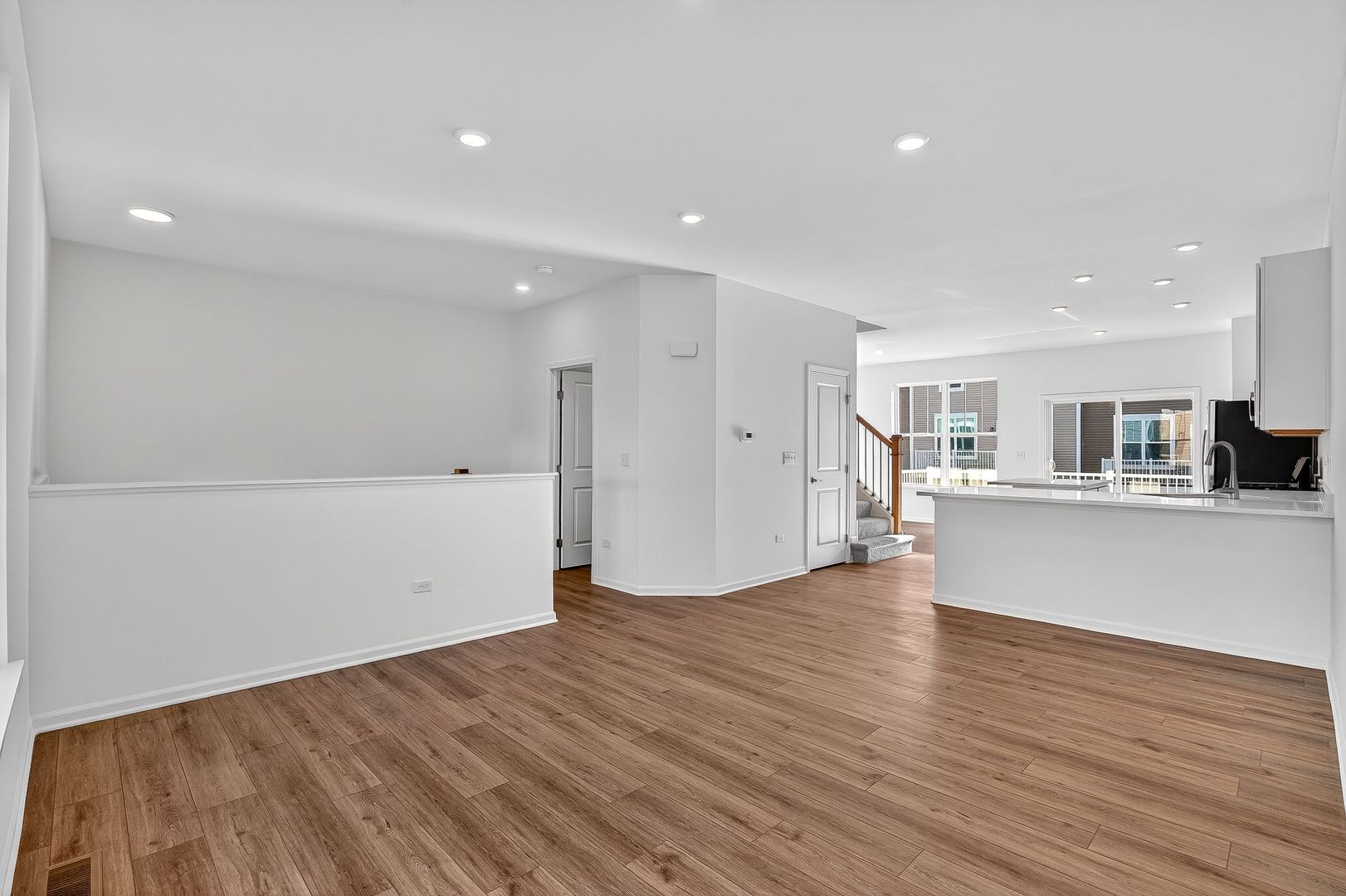 422 Red Oak Circle, Volo, IL 60020