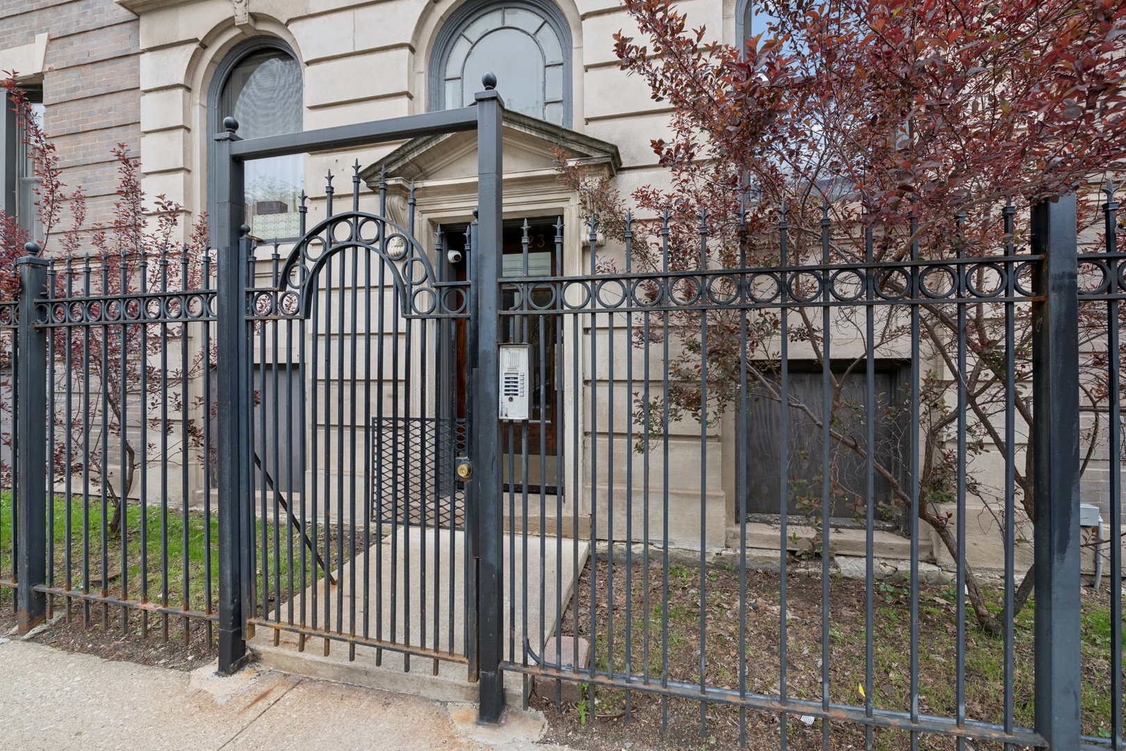 923 E 61st Street #2, Chicago, IL 60637