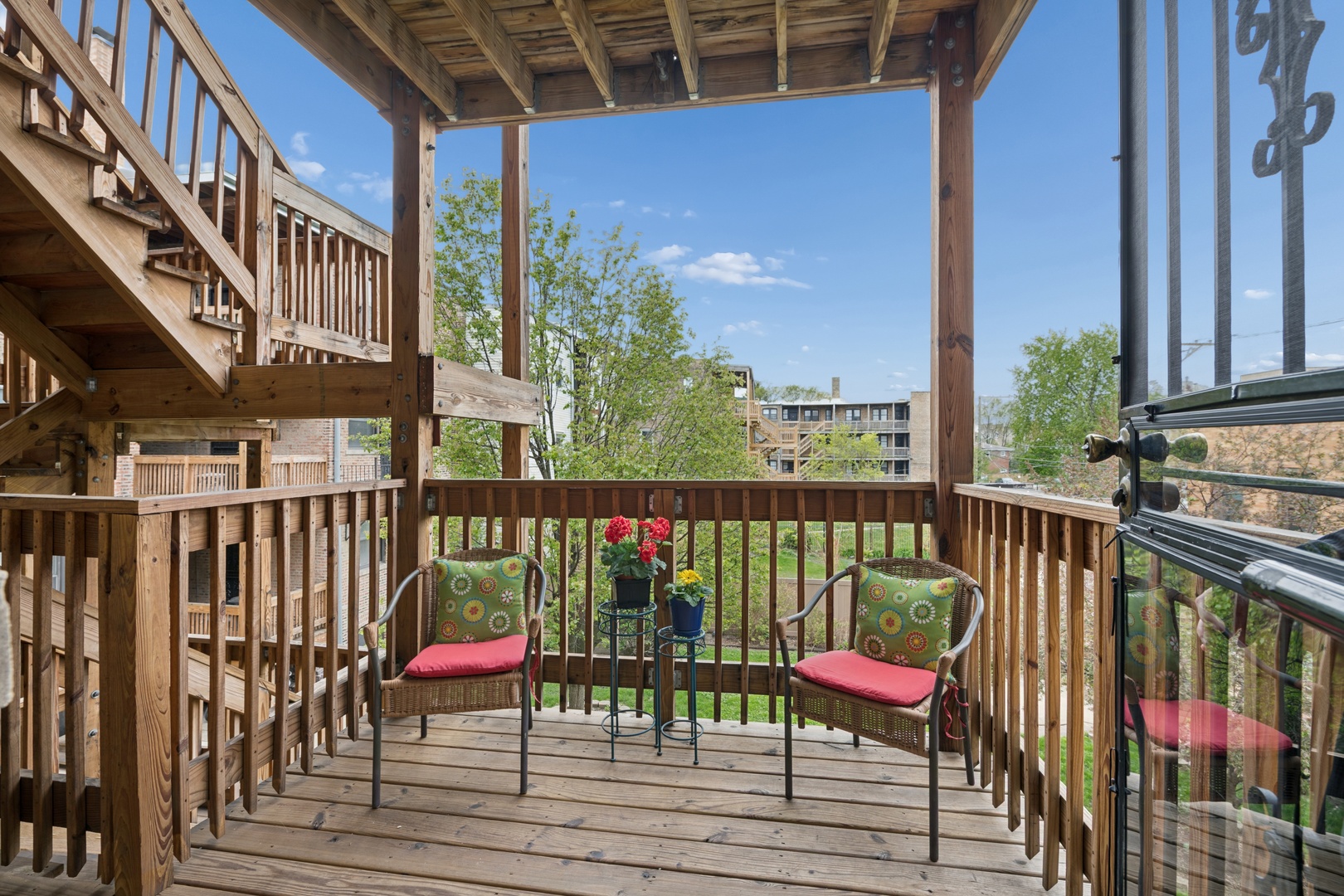 923 E 61st Street #2, Chicago, IL 60637