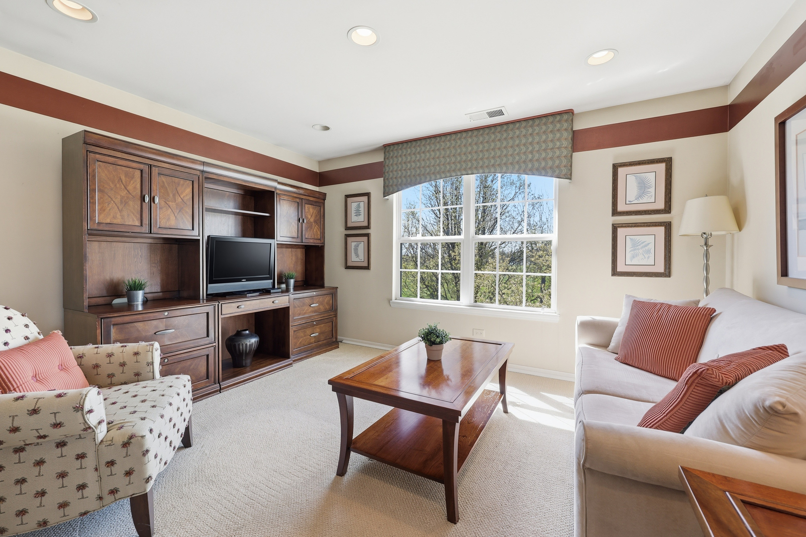 243 Garden Drive, Elgin, IL 60124