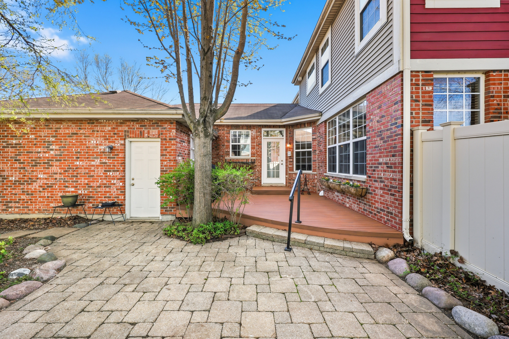 243 Garden Drive, Elgin, IL 60124