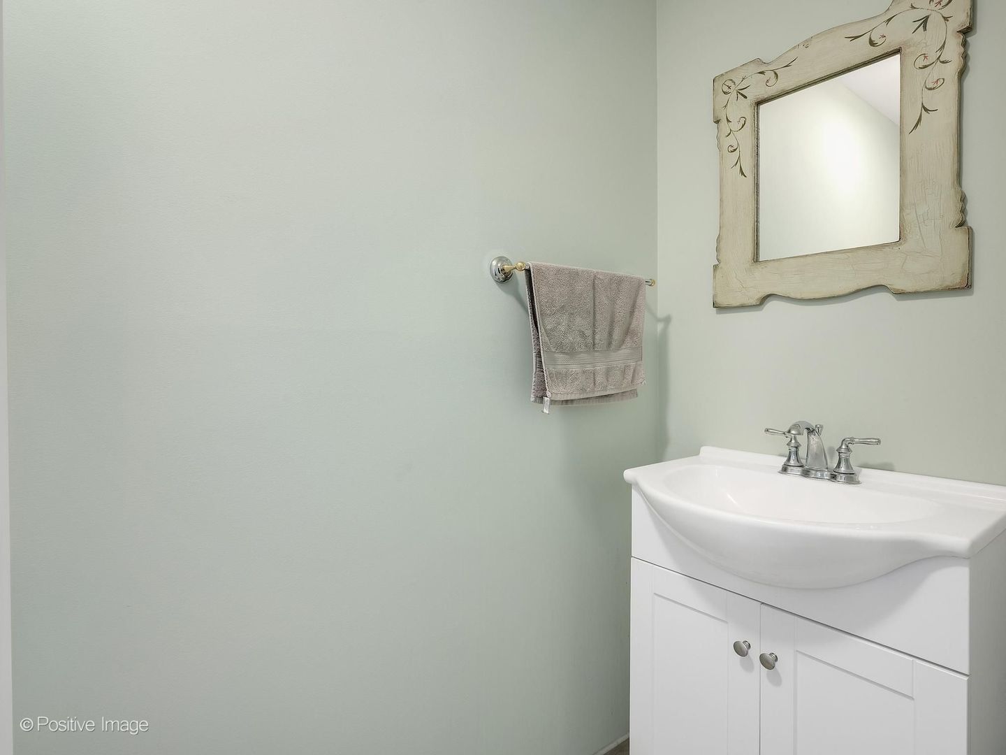 517 Renn Court, Wheaton, IL 60187