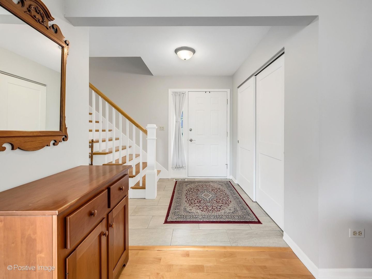 517 Renn Court, Wheaton, IL 60187