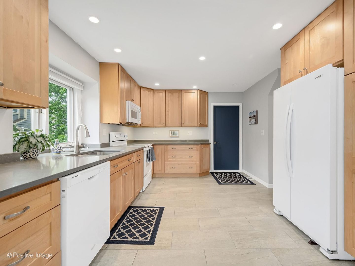 517 Renn Court, Wheaton, IL 60187