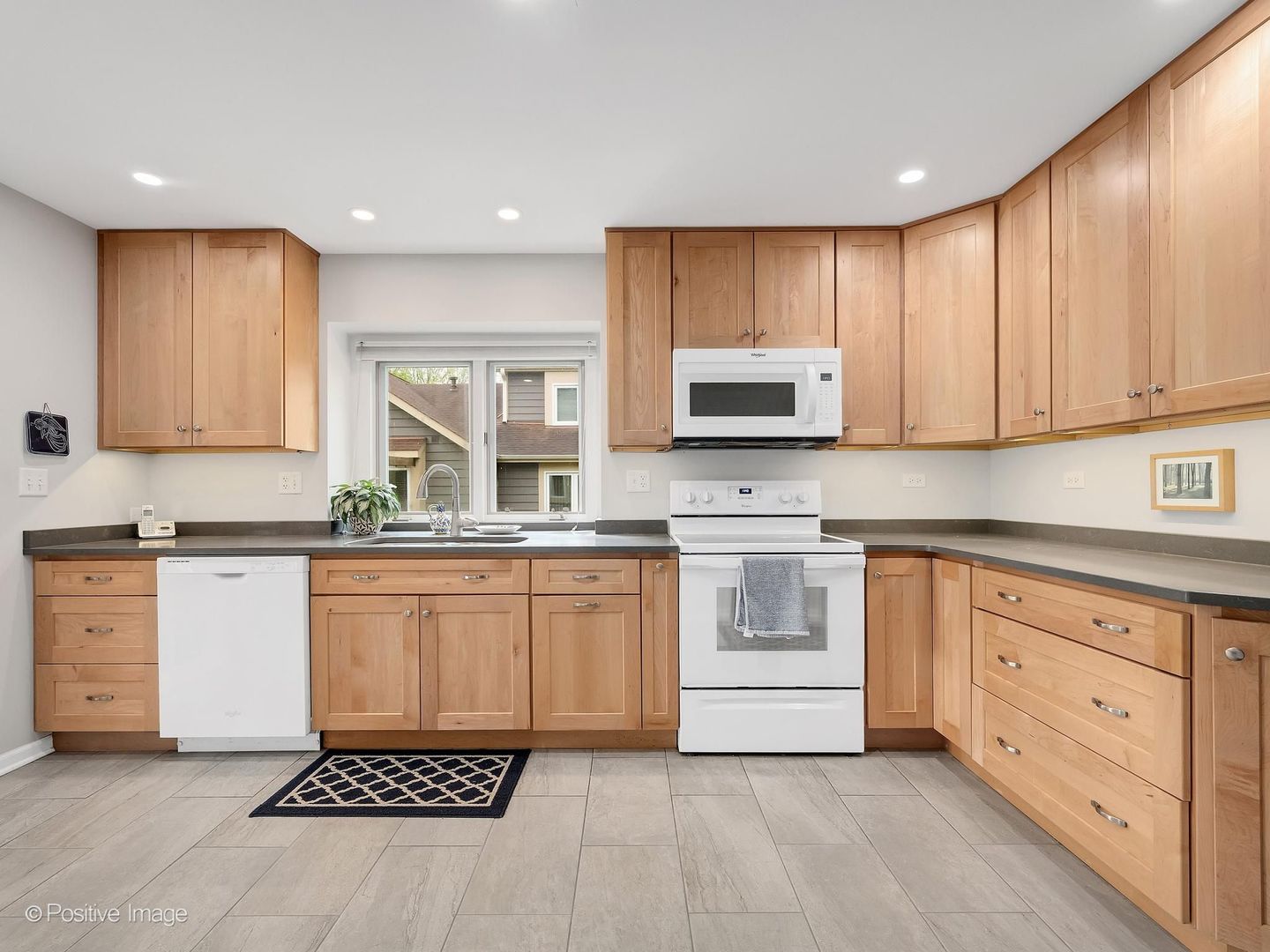 517 Renn Court, Wheaton, IL 60187