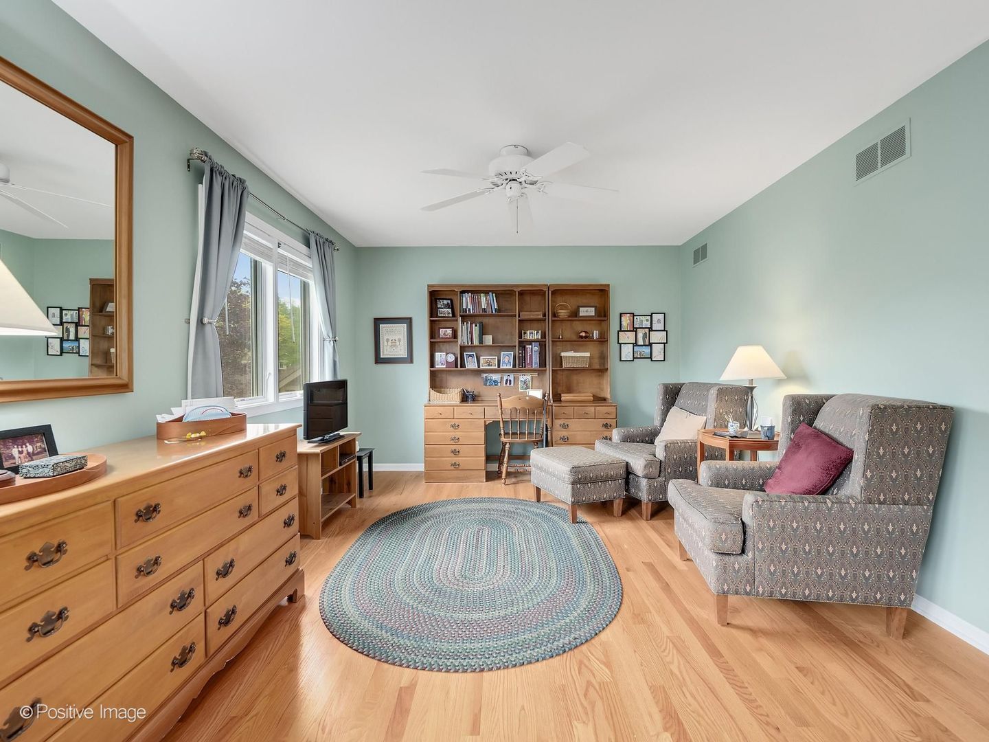 517 Renn Court, Wheaton, IL 60187