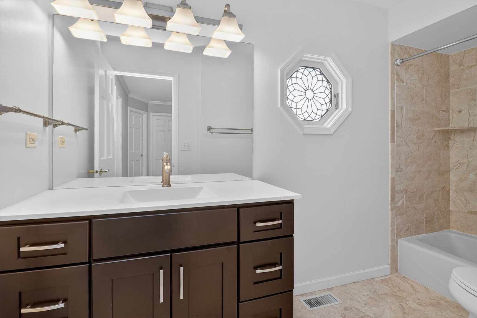 1212 Richfield Court, Woodridge, IL 60517