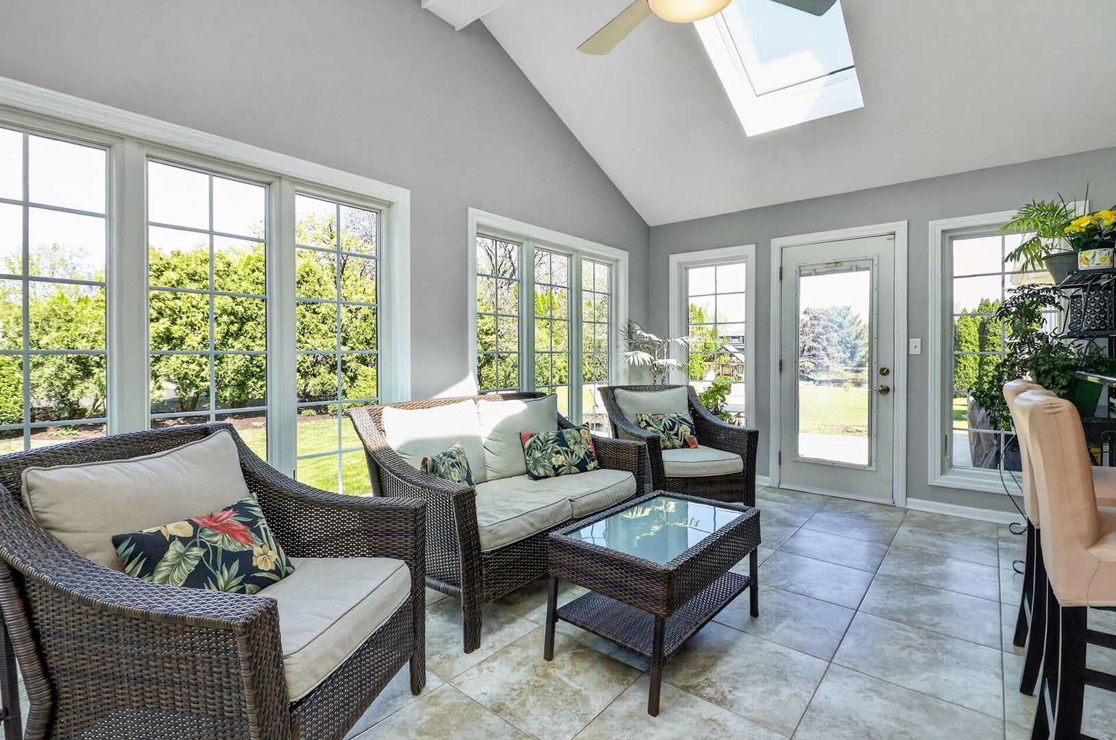 1212 Richfield Court, Woodridge, IL 60517