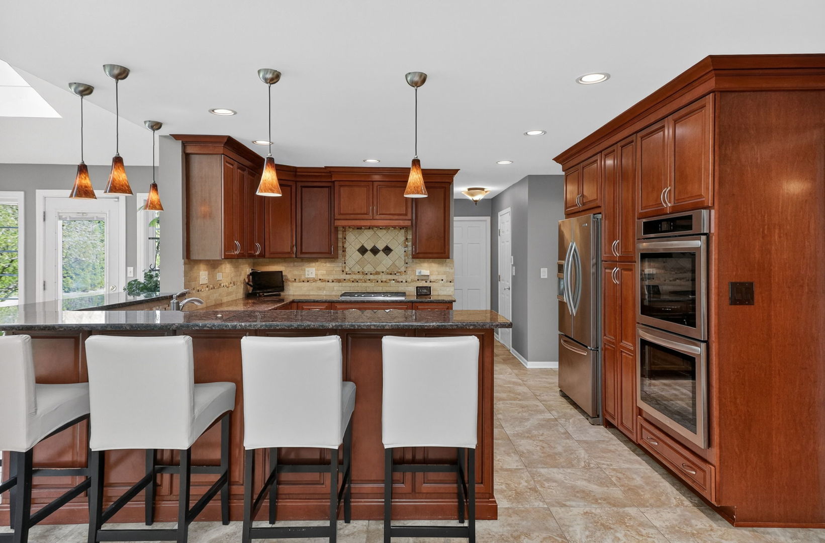 1212 Richfield Court, Woodridge, IL 60517