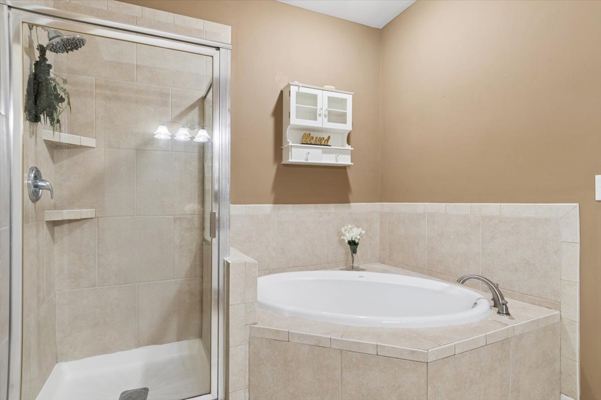 1705 Pontarelli Court, Aurora, IL 60504