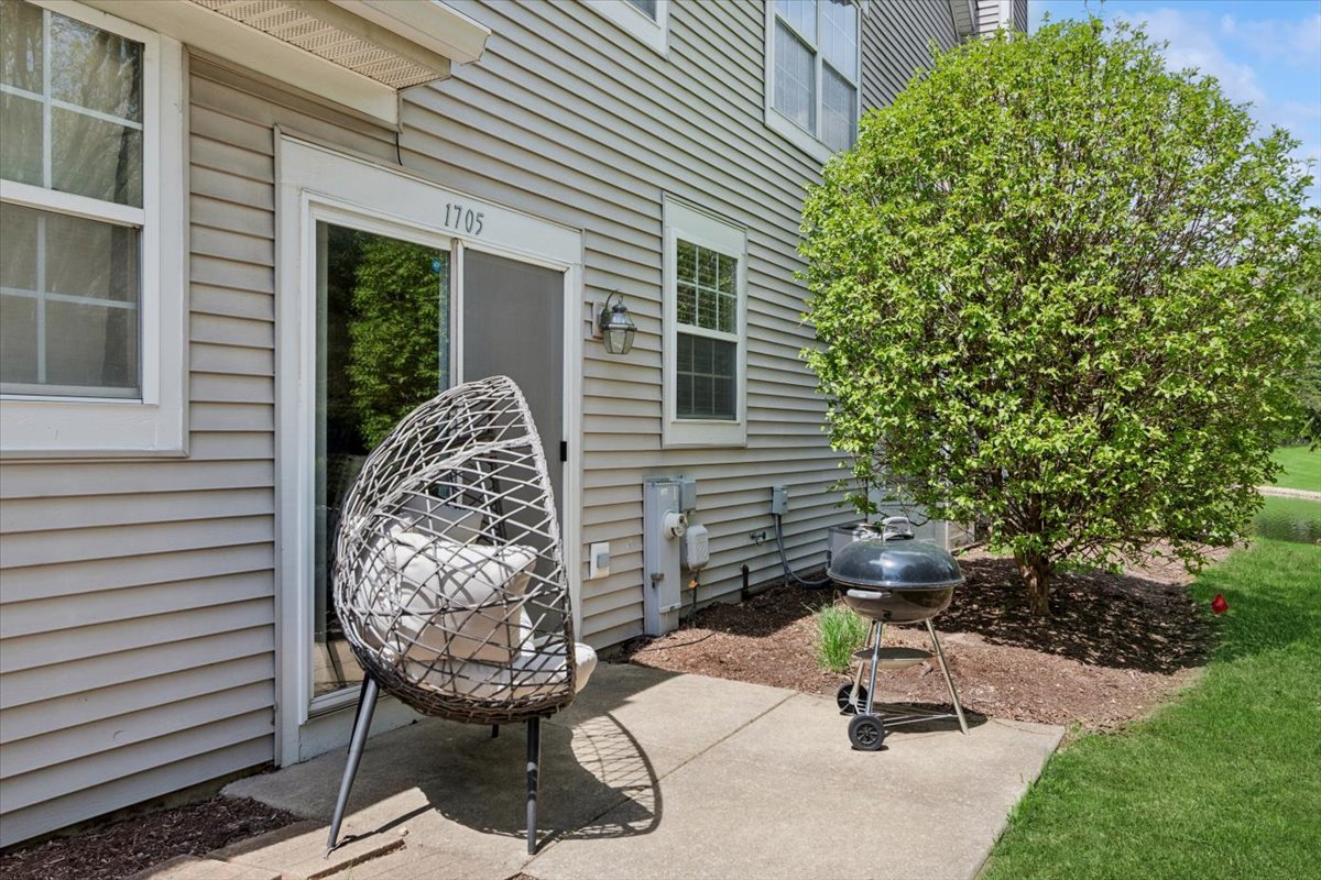 1705 Pontarelli Court, Aurora, IL 60504