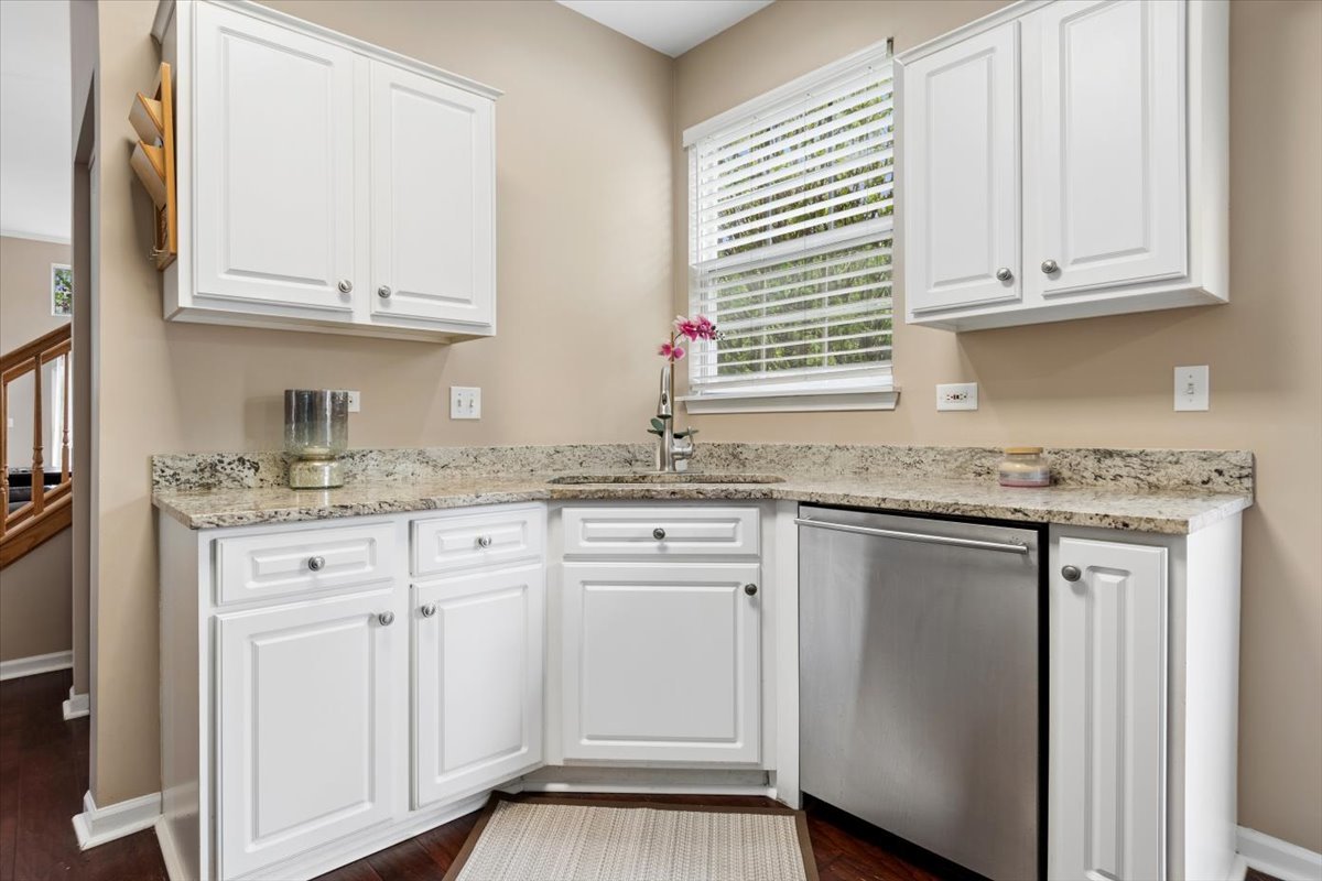 1705 Pontarelli Court, Aurora, IL 60504