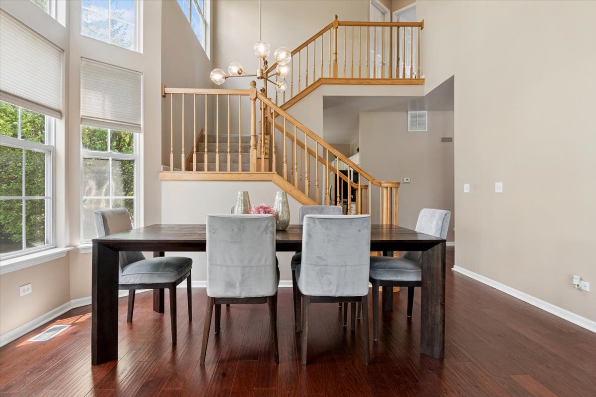 1705 Pontarelli Court, Aurora, IL 60504