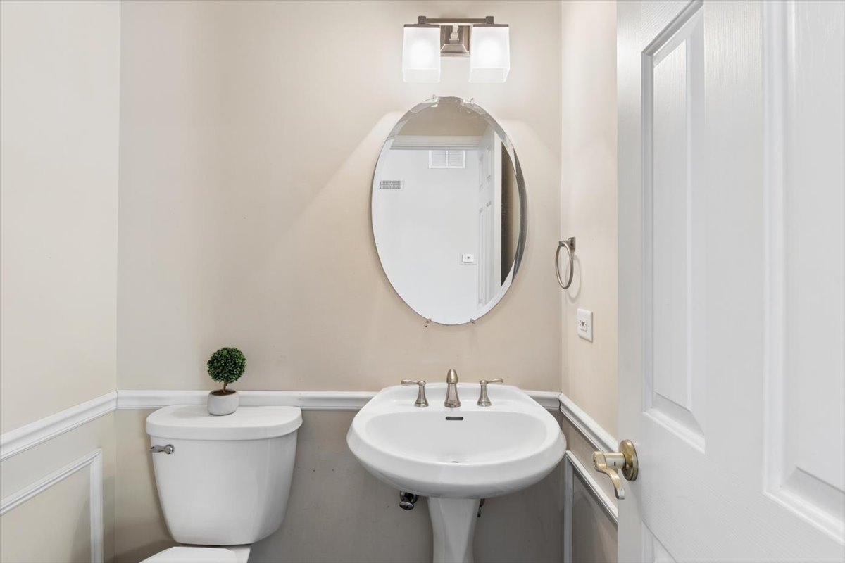 1705 Pontarelli Court, Aurora, IL 60504