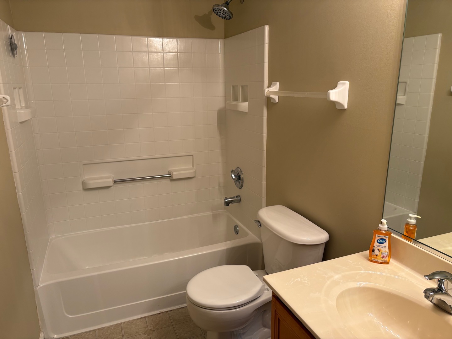 2419 Oakfield Court #2419, Aurora, IL 60503