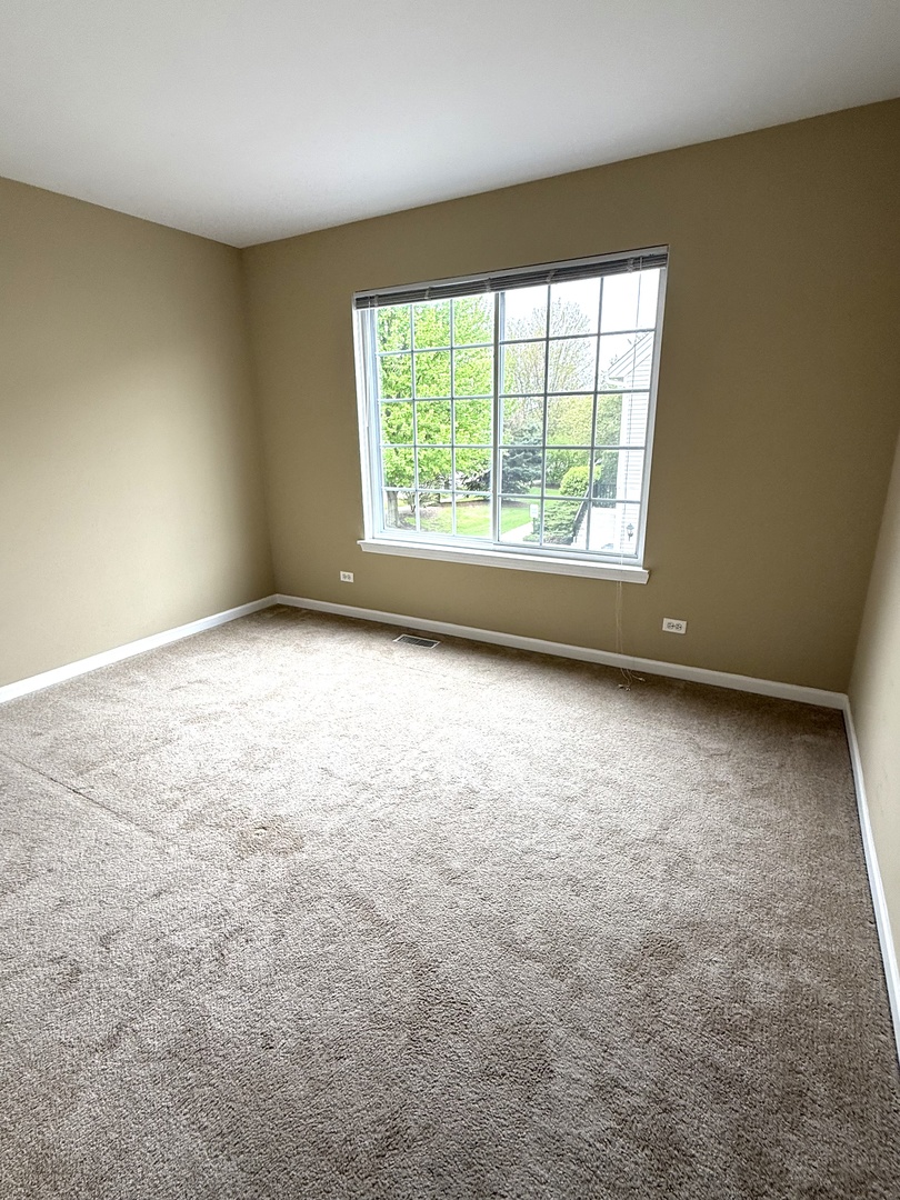 2419 Oakfield Court #2419, Aurora, IL 60503