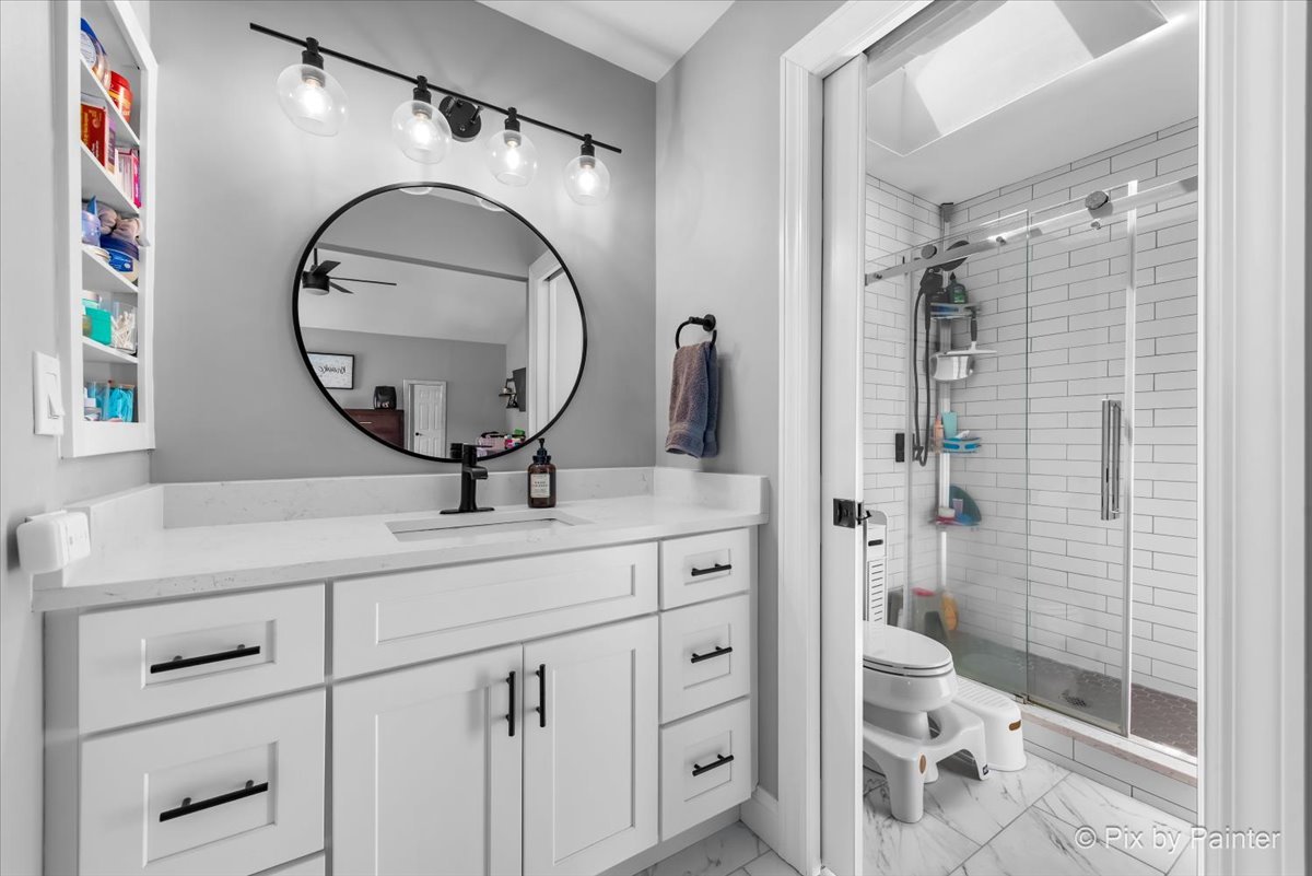 113 N Bristol Drive, Bloomingdale, IL 60108