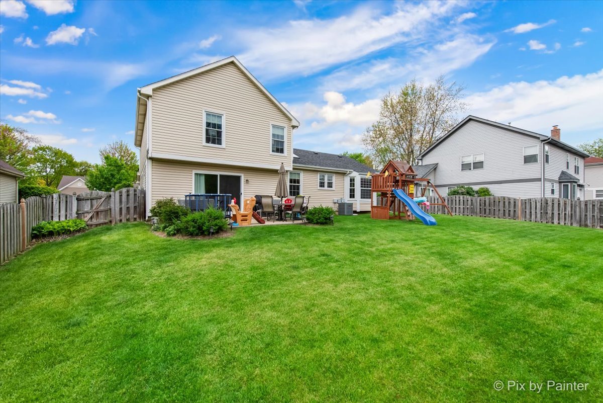 113 N Bristol Drive, Bloomingdale, IL 60108