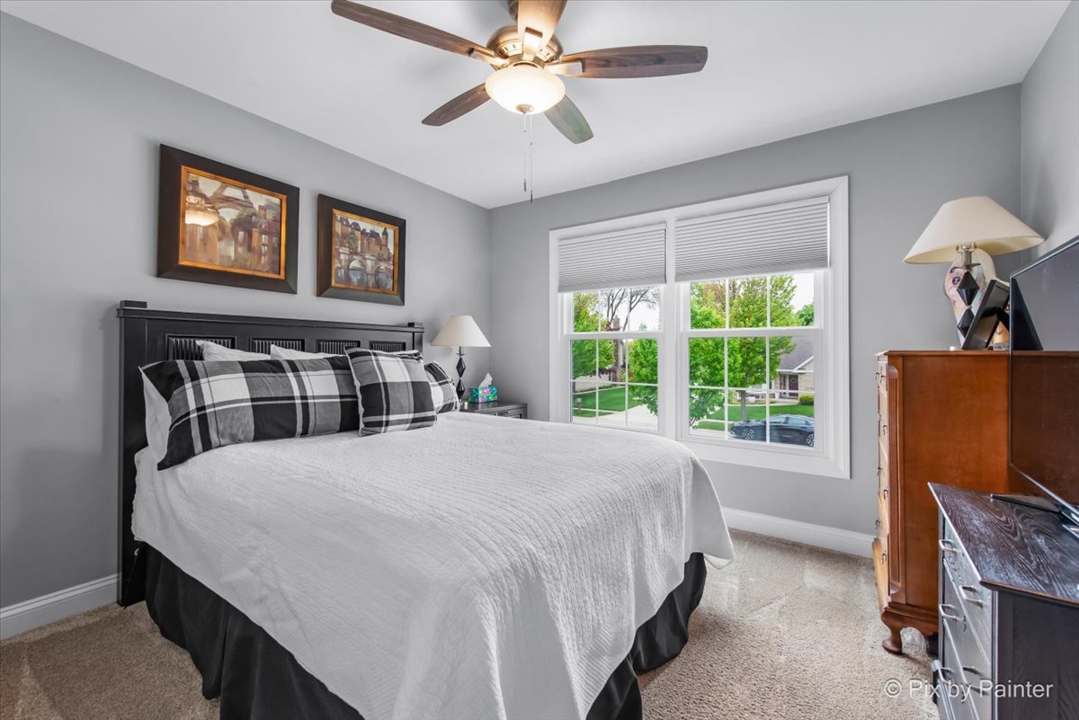 113 N Bristol Drive, Bloomingdale, IL 60108