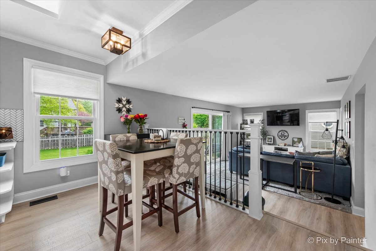 113 N Bristol Drive, Bloomingdale, IL 60108