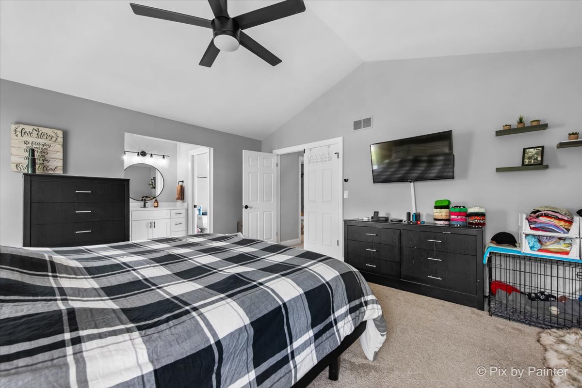 113 N Bristol Drive, Bloomingdale, IL 60108