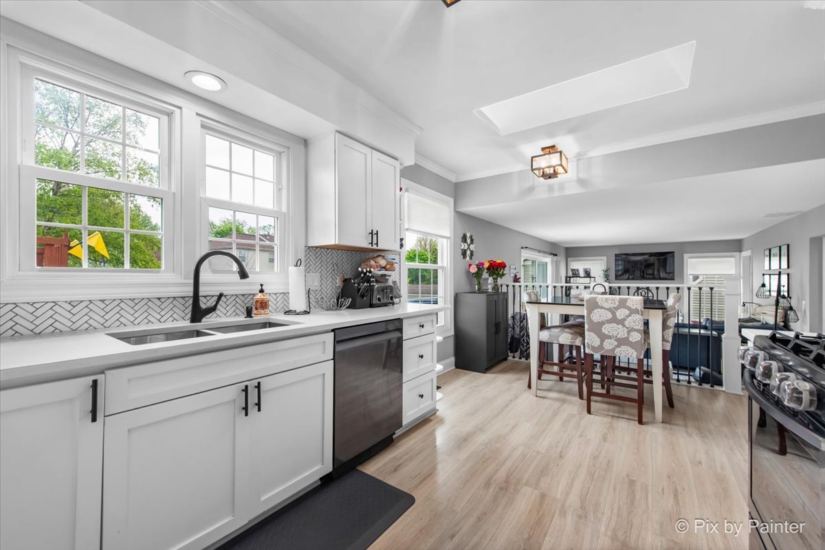 113 N Bristol Drive, Bloomingdale, IL 60108