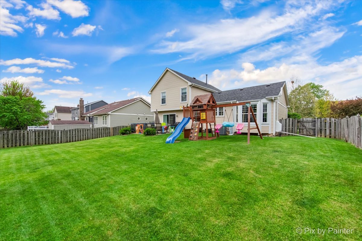 113 N Bristol Drive, Bloomingdale, IL 60108