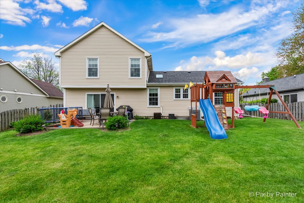 113 N Bristol Drive, Bloomingdale, IL 60108