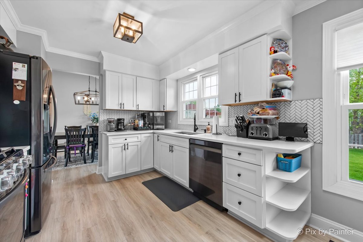 113 N Bristol Drive, Bloomingdale, IL 60108