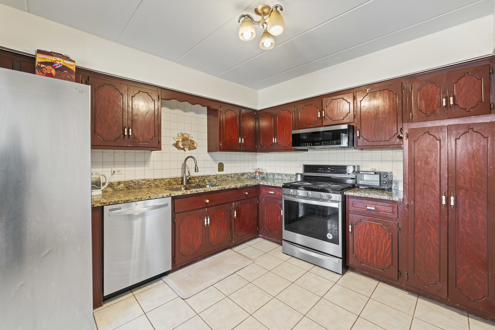 10538 Central Avenue #2S, Chicago Ridge, IL 60415