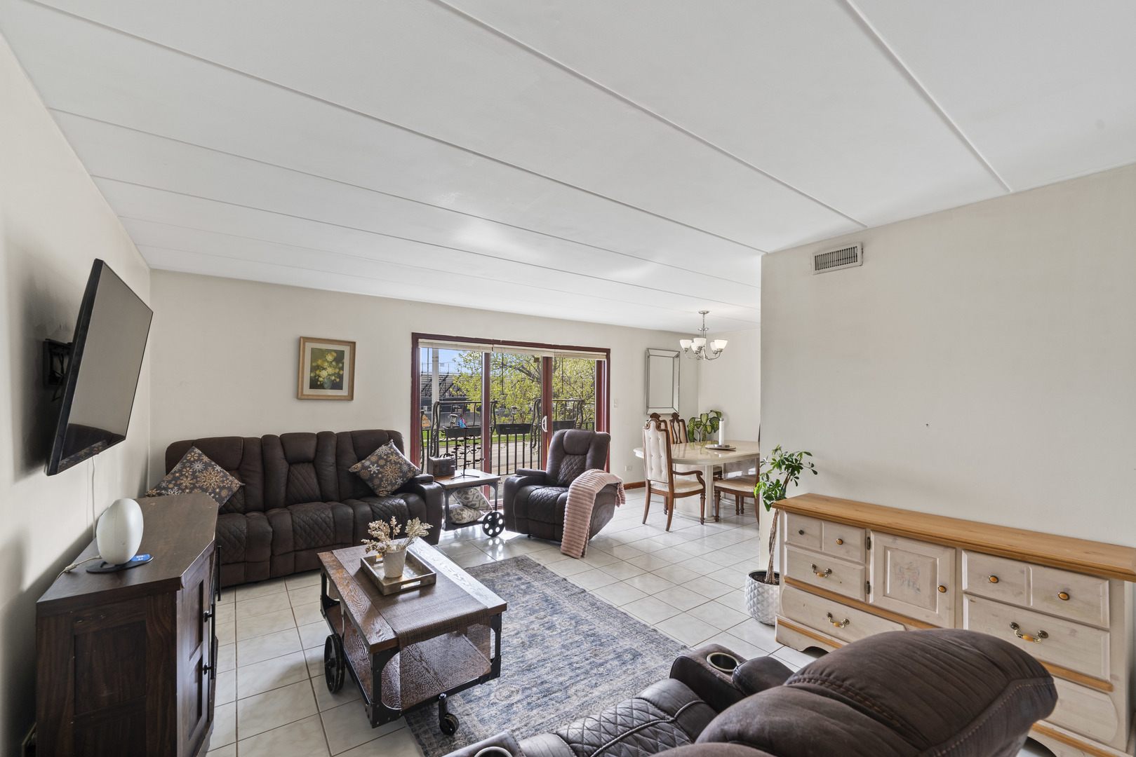 10538 Central Avenue #2S, Chicago Ridge, IL 60415