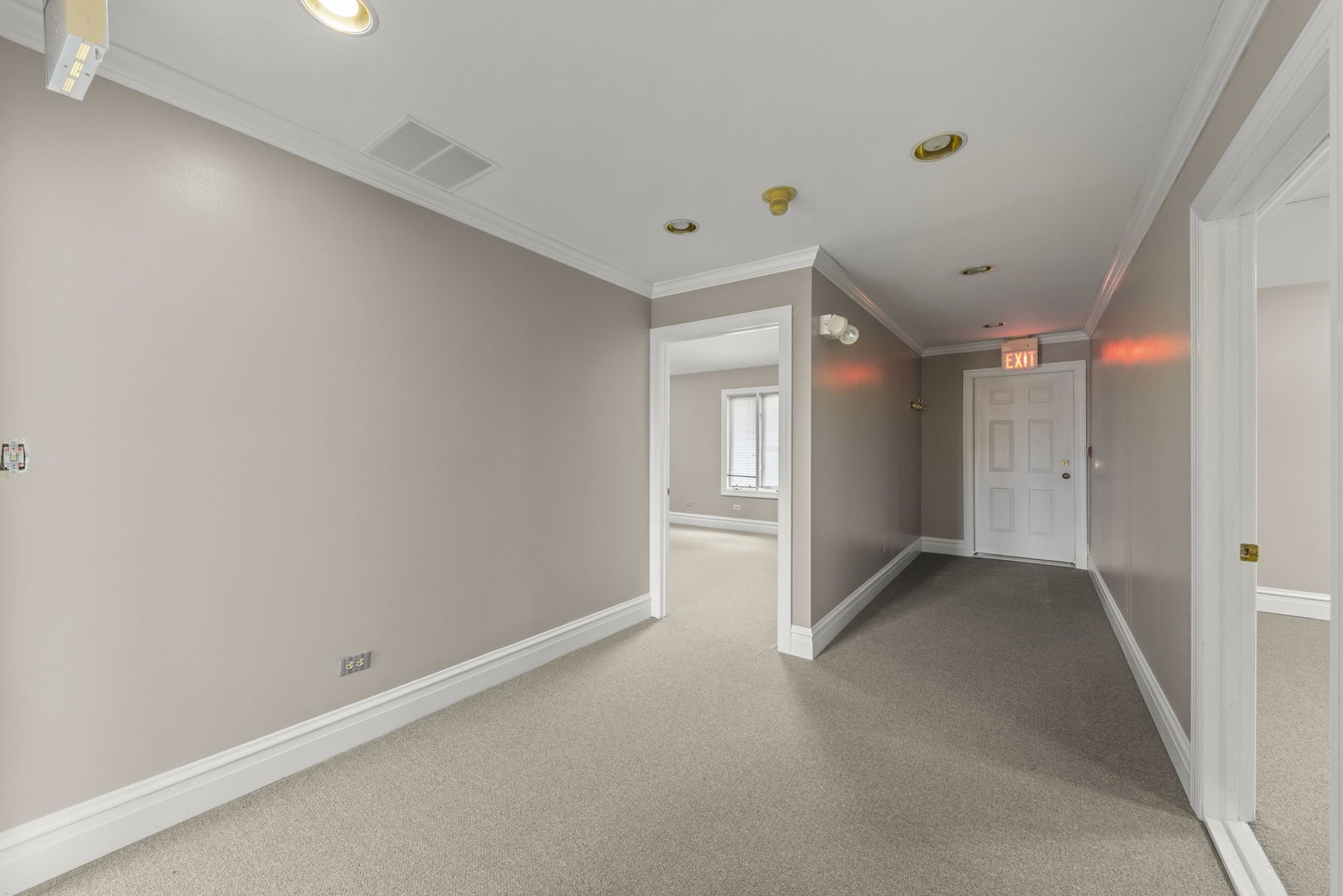 610 N Washington Street #2-1, Naperville, IL 60563