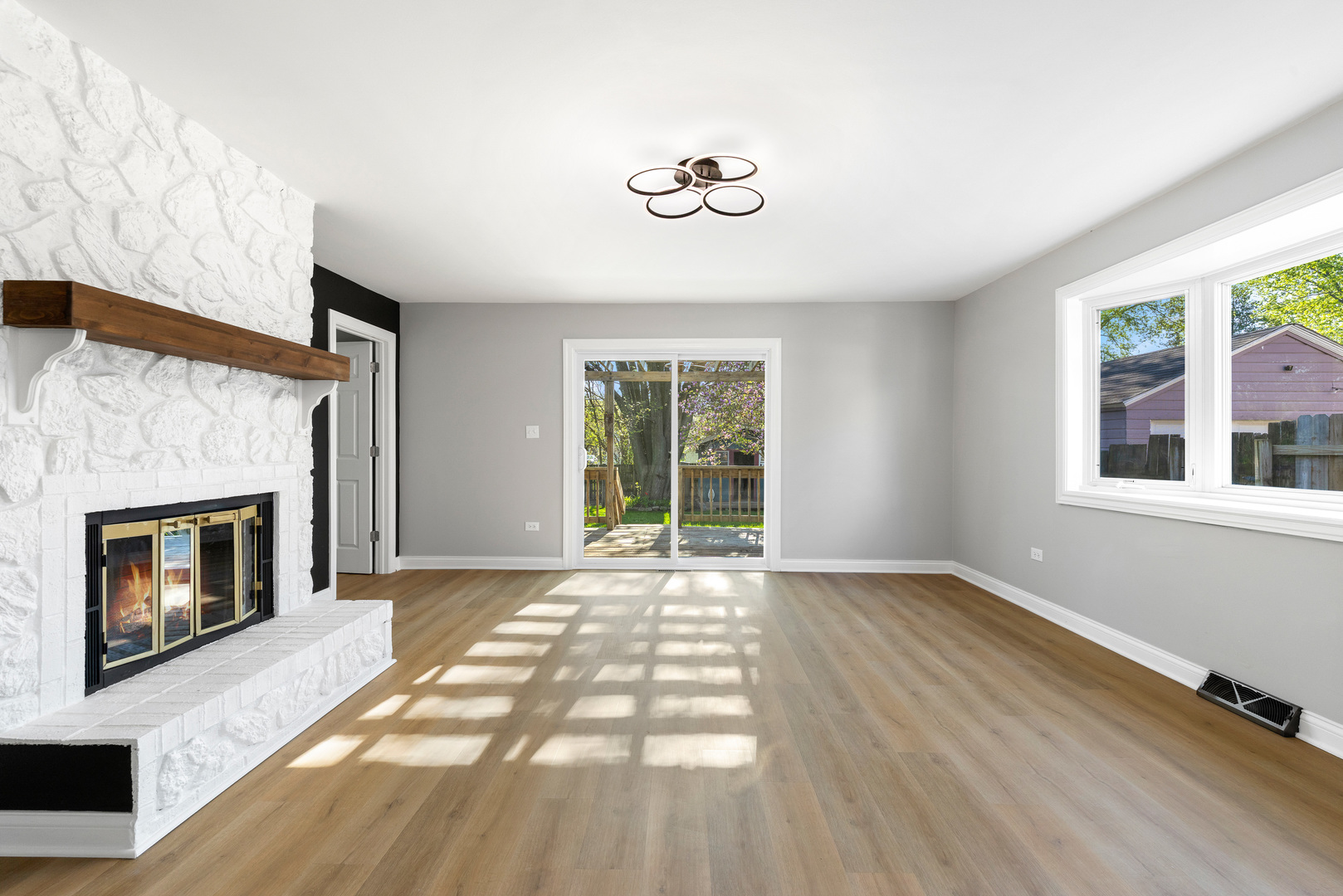 22 N 12th Street, St. Charles, IL 60174