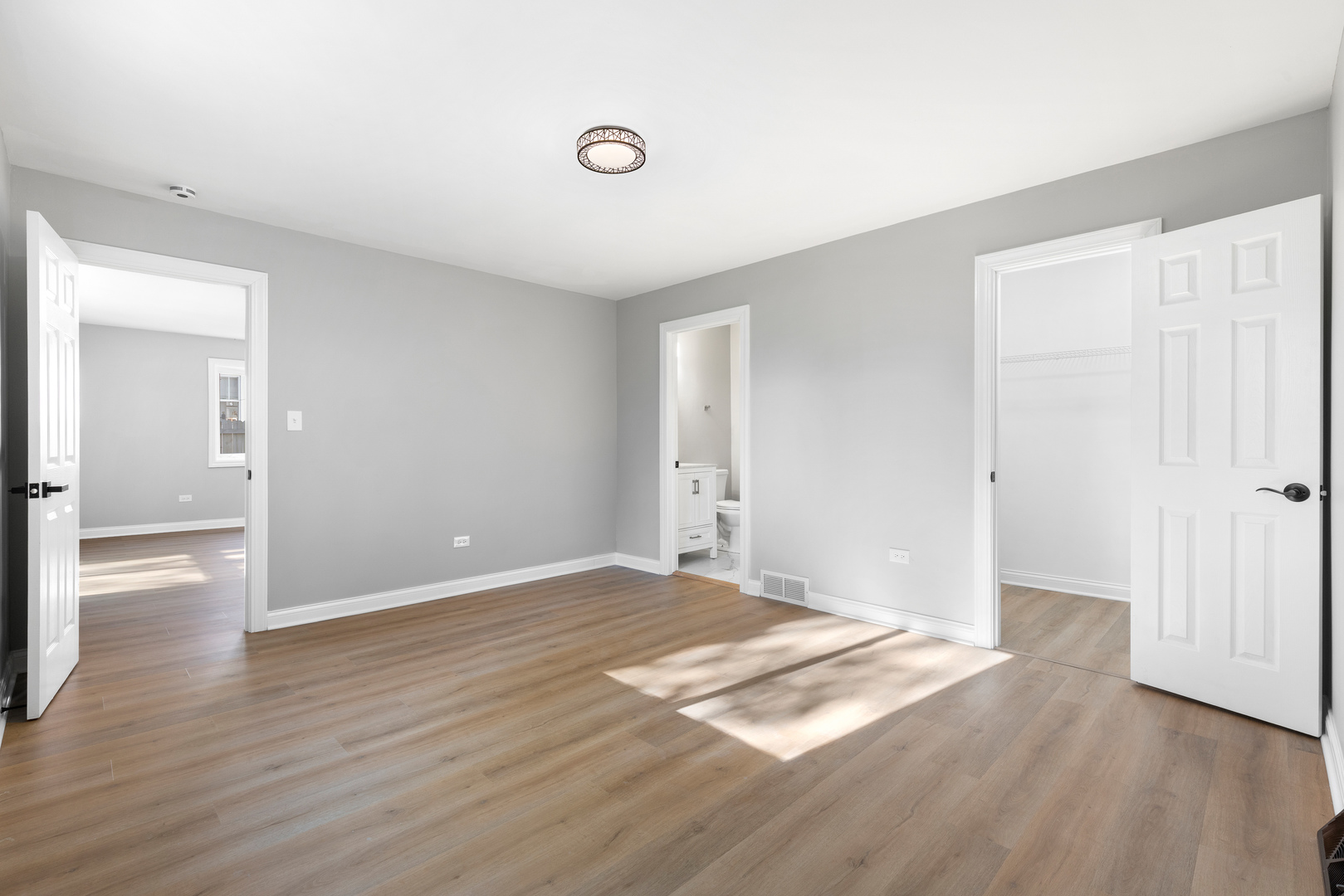 22 N 12th Street, St. Charles, IL 60174